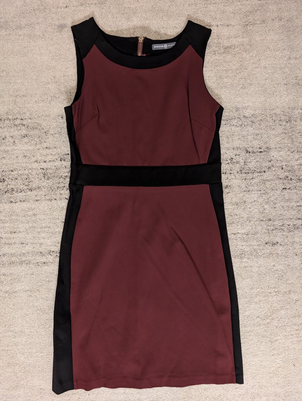 Signature Collection Sleeveless Colorblock Dress in Burgundy and Black